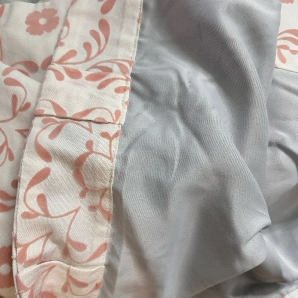 Pottery‎ Barn Kids Pink Floral Flocked Blackout Curtain Panel 44x84